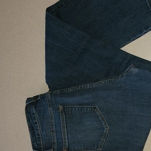 Judy blue slim boot cut. Size 9.  Inseam is 33.